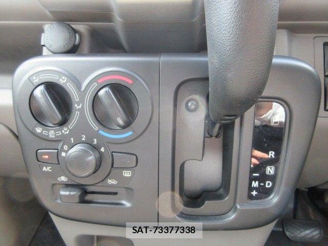 Suzuki EVERY 2018-03 8780184-18