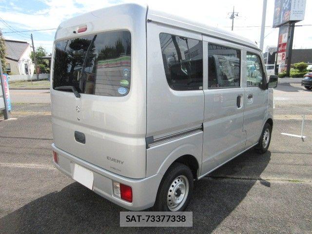 Suzuki EVERY 2018-03 8780184-4