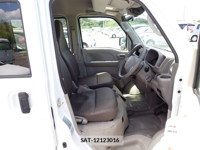 Suzuki EVERY 2022-04 8780189-12