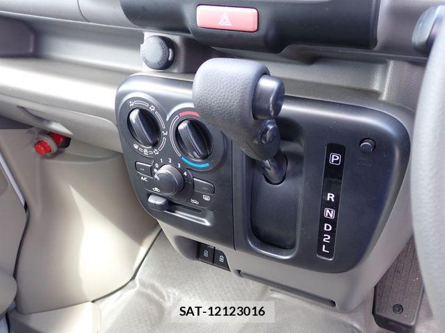 Suzuki EVERY 2022-04 8780189-7