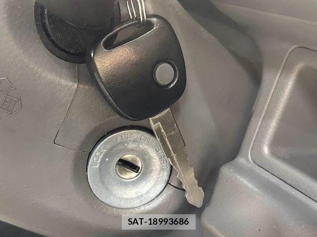 Suzuki EVERY 2018-09 8795908-9