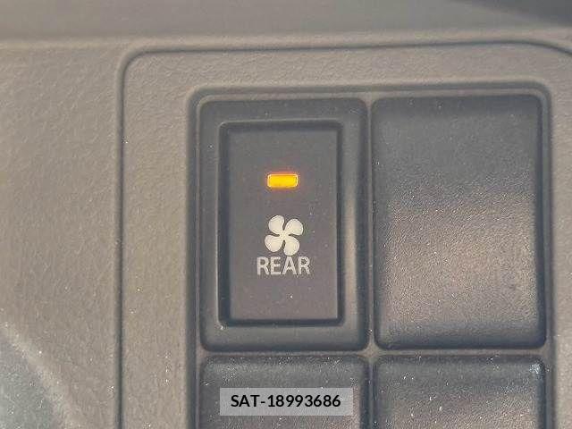 Suzuki EVERY 2018-09 8795908-5
