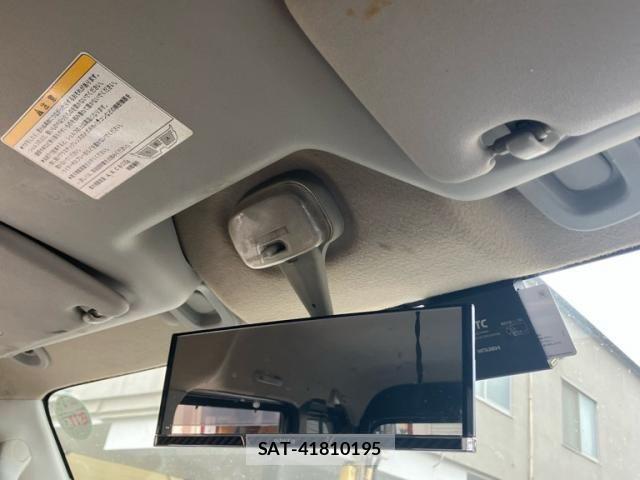 Suzuki EVERY 2016-11 8795920-15