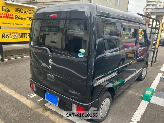Suzuki EVERY 2016-11 8795920-2