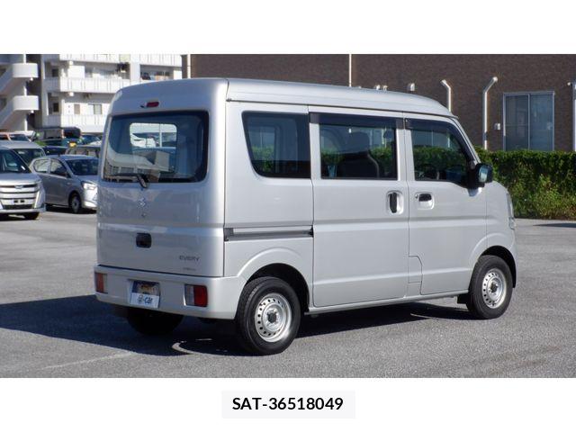 Suzuki EVERY 2021-06 8828961-2