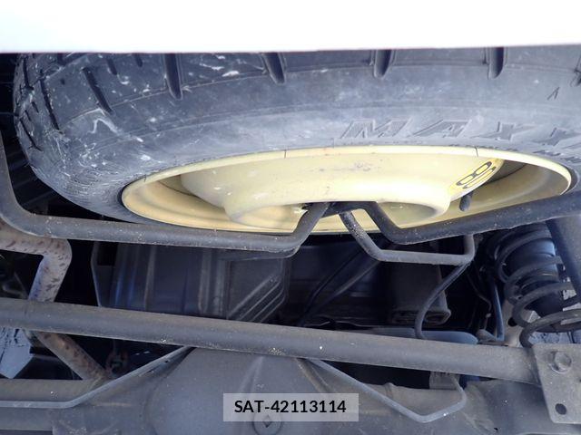 Suzuki EVERY 2022-04 8828965-17