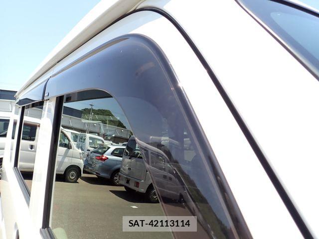 Suzuki EVERY 2022-04 8828965-23