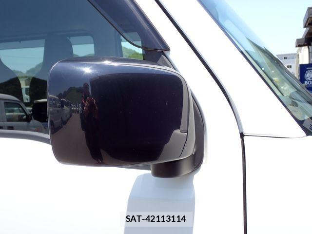 Suzuki EVERY 2022-04 8828965-24