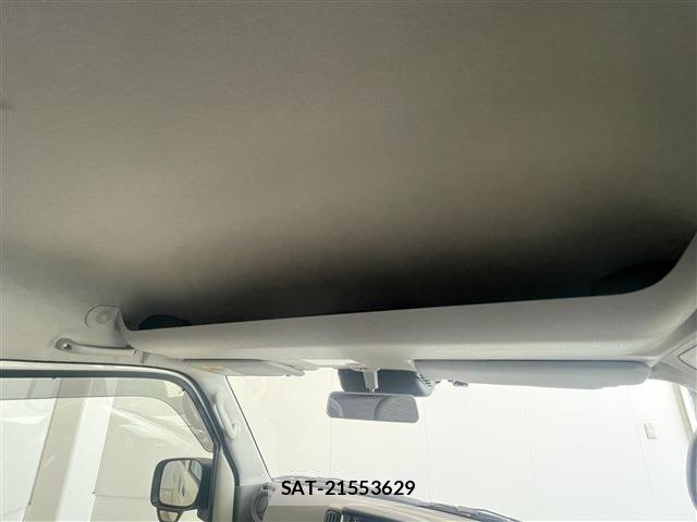 Suzuki EVERY 2022-04 8828964-25