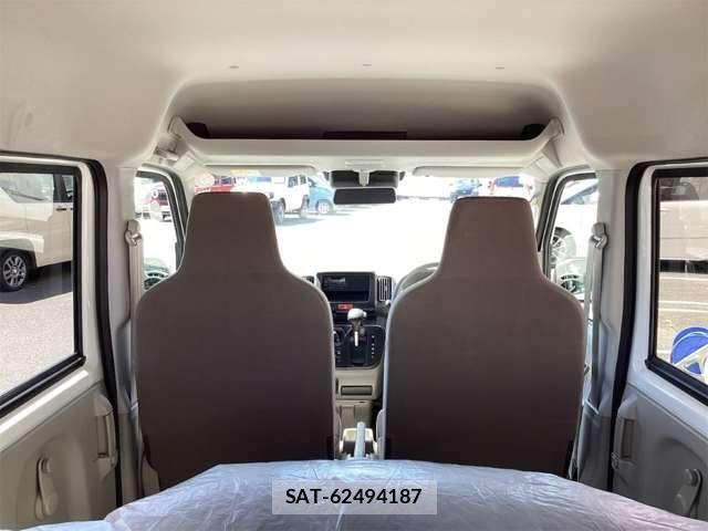 Suzuki EVERY 2025-07 8828960-16