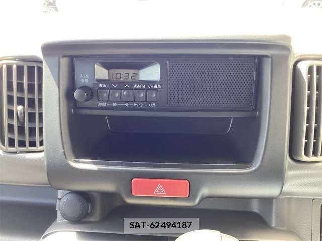 Suzuki EVERY 2025-07 8828960-2
