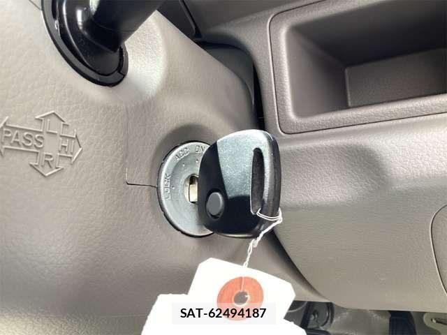 Suzuki EVERY 2025-07 8828960-4