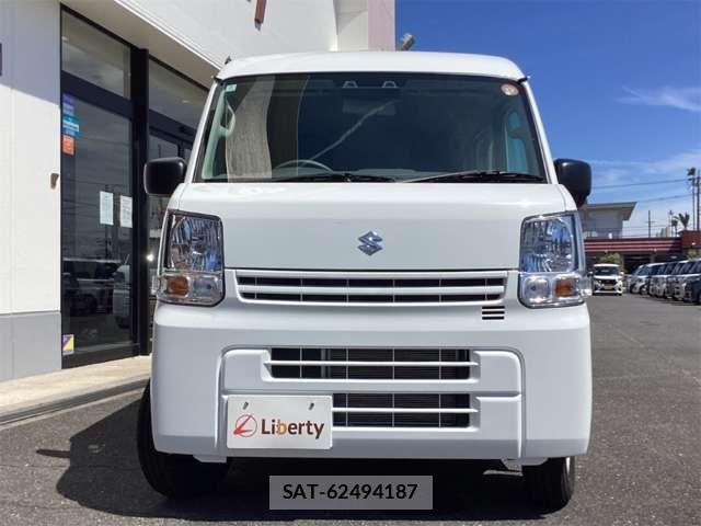 Suzuki EVERY 2025-07 8828960-7