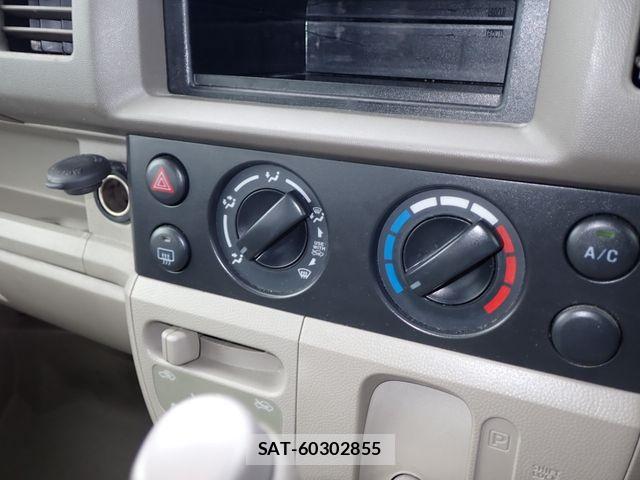 Suzuki EVERY 2014-08 8848923-15