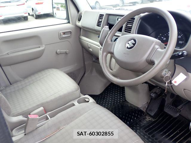 Suzuki EVERY 2014-08 8848923-1