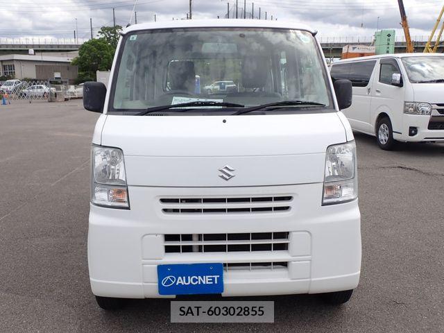 Suzuki EVERY 2014-08 8848923-5