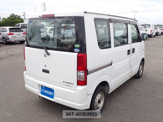Suzuki EVERY 2014-08 8848923-8