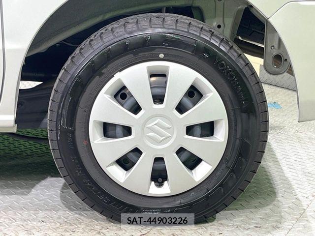 Suzuki EVERY 2024-10 8848916-11