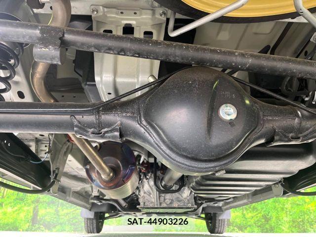 Suzuki EVERY 2024-10 8848916-17