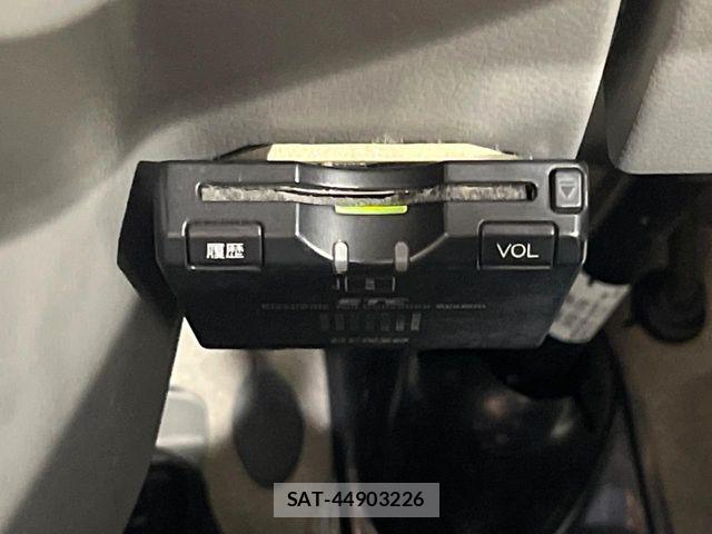 Suzuki EVERY 2024-10 8848916-3