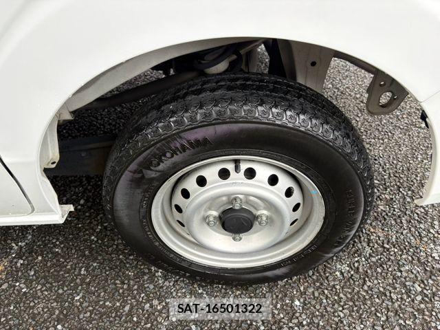 Suzuki EVERY 2016-03 8848920-10