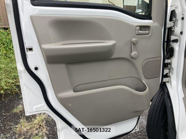 Suzuki EVERY 2016-03 8848920-18