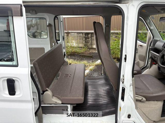 Suzuki EVERY 2016-03 8848920-21