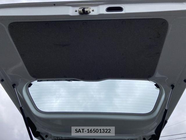 Suzuki EVERY 2016-03 8848920-24