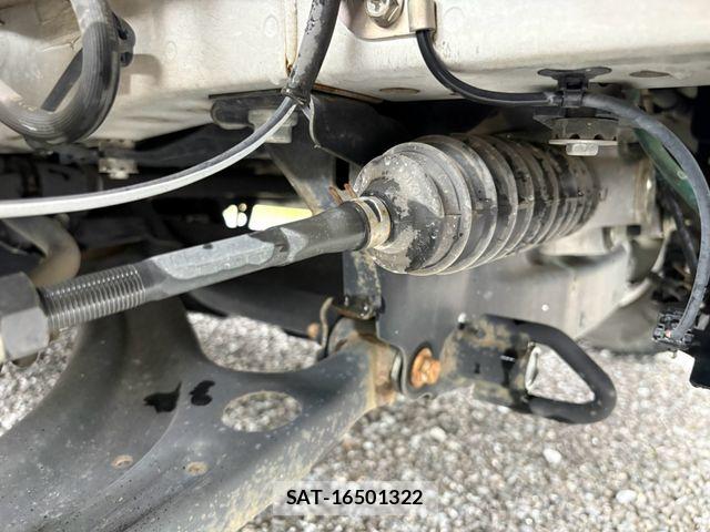 Suzuki EVERY 2016-03 8848920-25