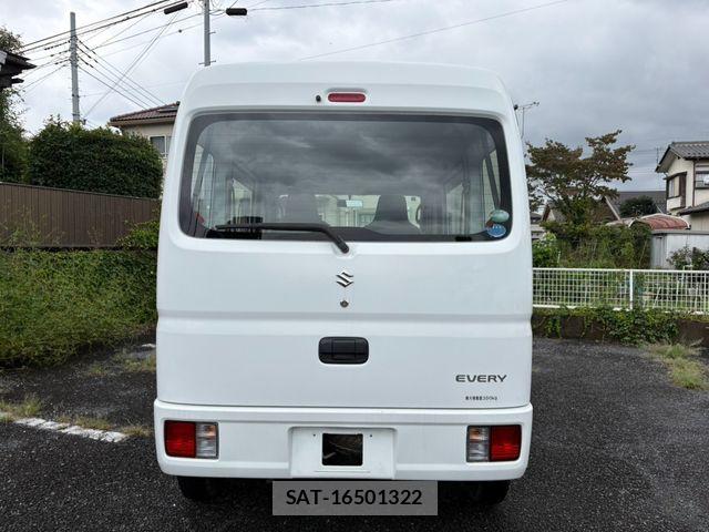Suzuki EVERY 2016-03 8848920-6