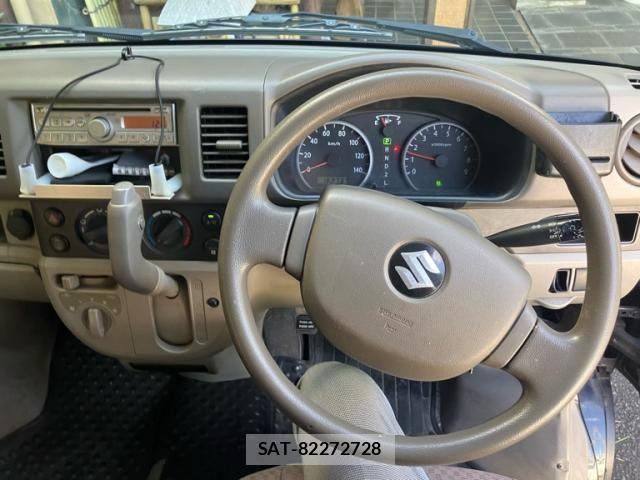 Suzuki EVERY 2012-03 8848928-14