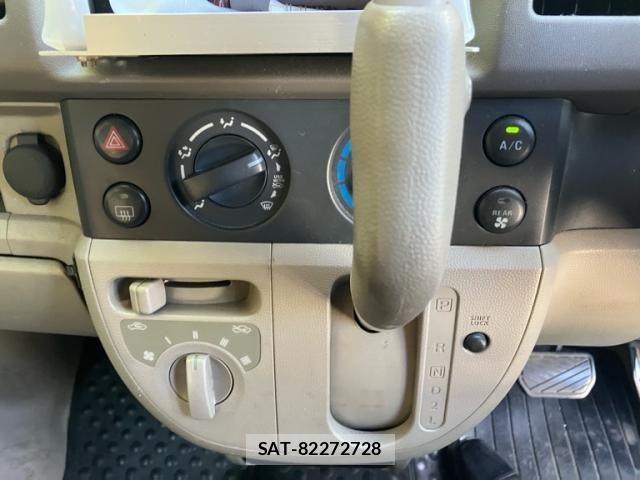 Suzuki EVERY 2012-03 8848928-16