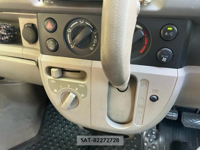 Suzuki EVERY 2012-03 8848928-18