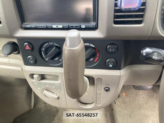 Suzuki EVERY 2010-03 8848925-16