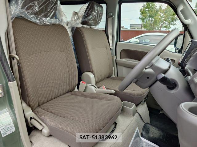 Suzuki EVERY 2025-08 8848914-11