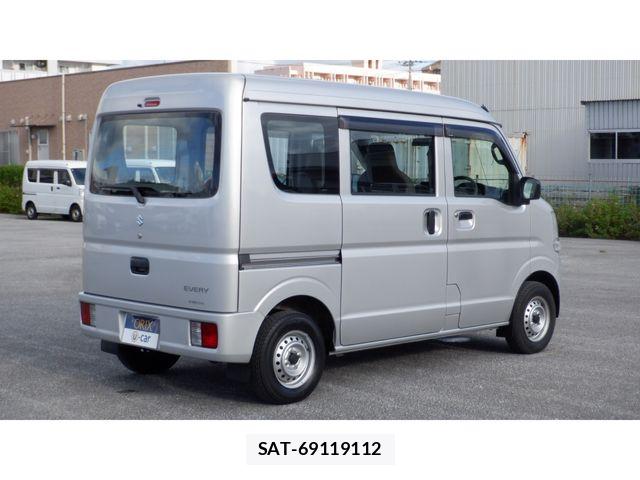 Suzuki EVERY 2021-06 8848917-2
