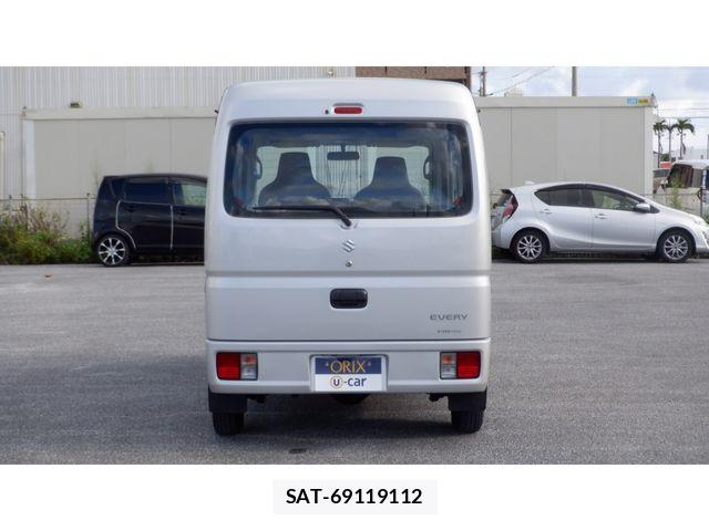 Suzuki EVERY 2021-06 8848917-4