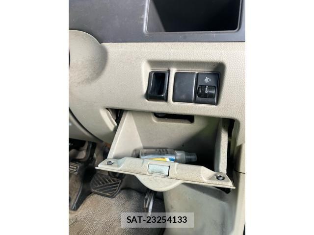 Suzuki EVERY 2010-09 8848927-16