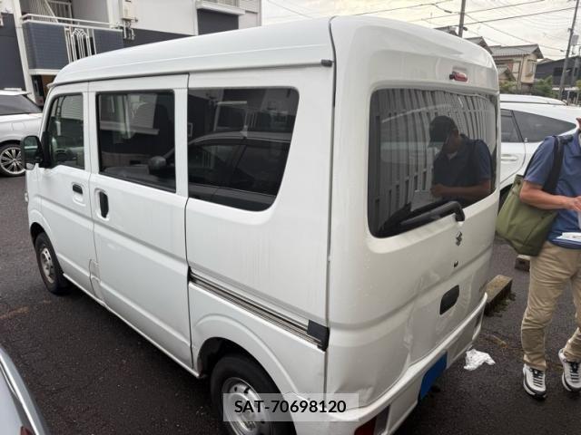 Suzuki EVERY 2018-01 8848919-1
