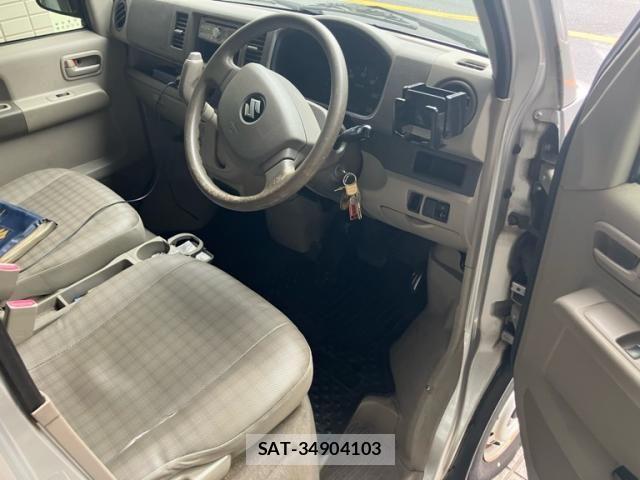 Suzuki EVERY 2014-09 8848924-17