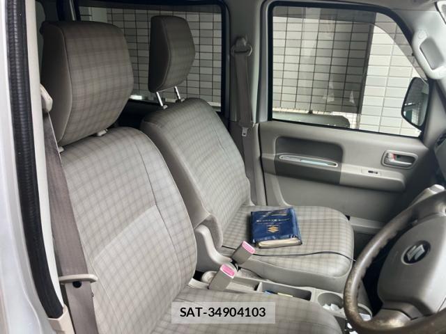 Suzuki EVERY 2014-09 8848924-18
