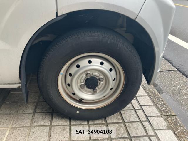 Suzuki EVERY 2014-09 8848924-6