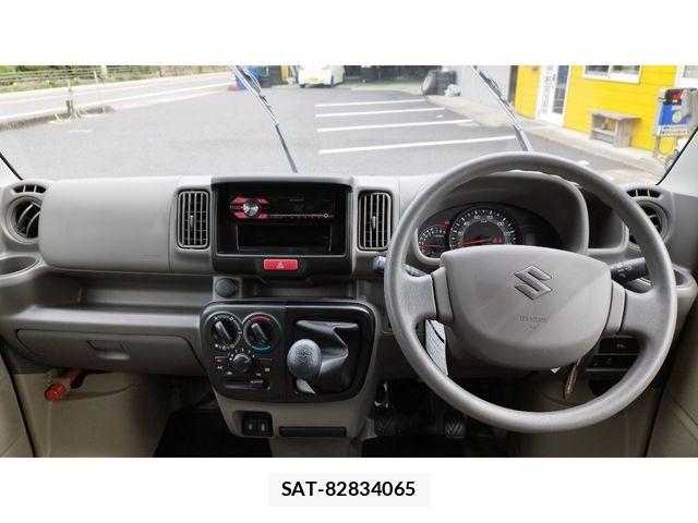 Suzuki EVERY 2023-11 8879674-1