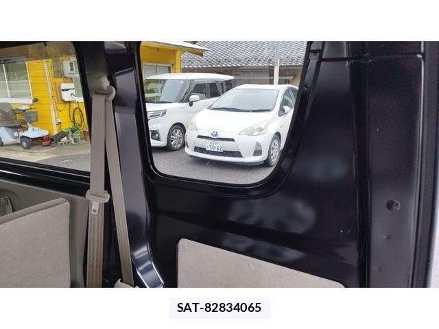Suzuki EVERY 2023-11 8879674-19