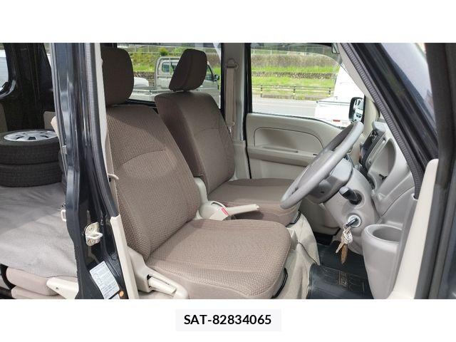 Suzuki EVERY 2023-11 8879674-5