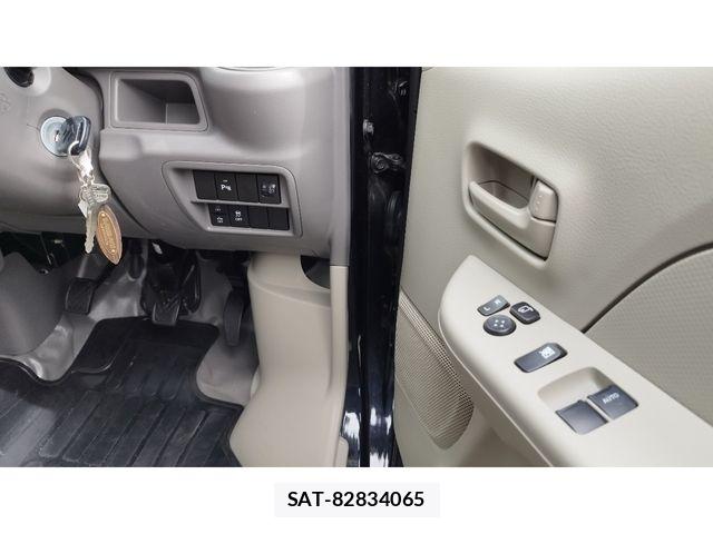 Suzuki EVERY 2023-11 8879674-7