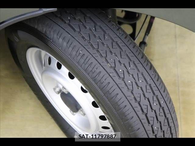 Suzuki EVERY 2019-08 8879671-23