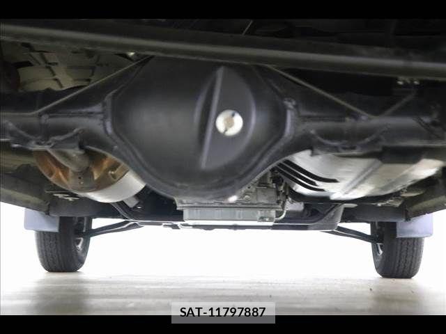 Suzuki EVERY 2019-08 8879671-25