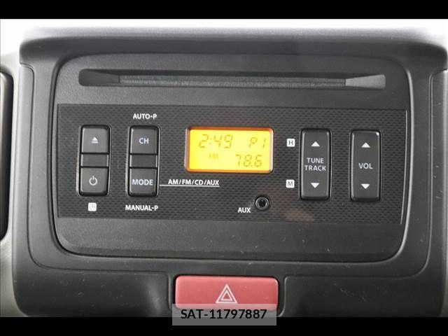 Suzuki EVERY 2019-08 8879671-5