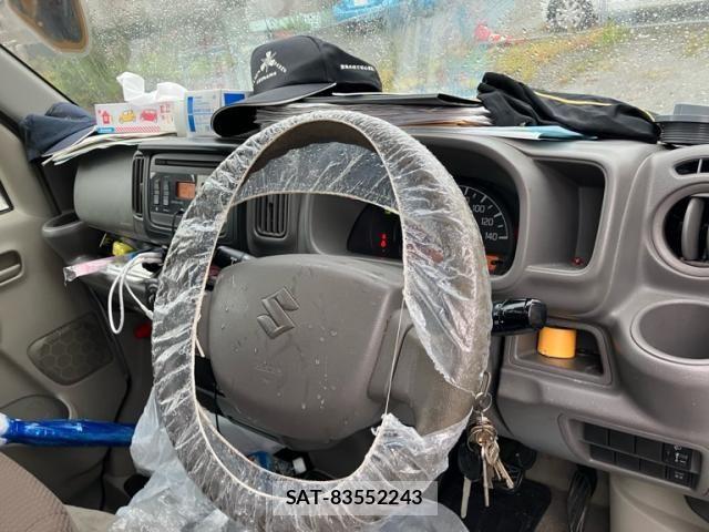 Suzuki EVERY 2016-10 8879676-16